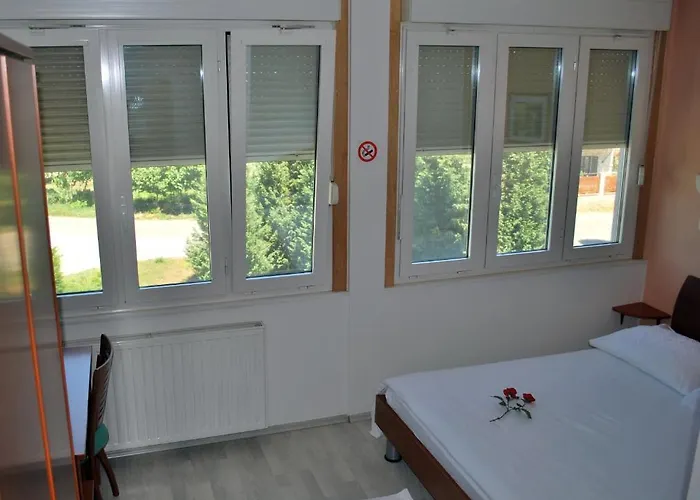 Kogoj Oda ve Kahvaltı Nova Gorica