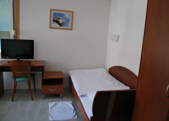 Oda ve Kahvaltı Kogoj